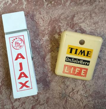 2 Documentknijpers: Ajax & TimeLife - Kunststof beschikbaar voor biedingen