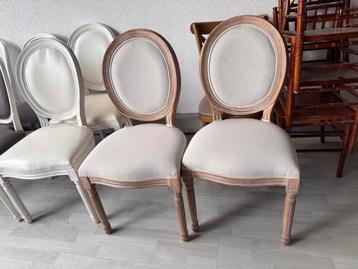 2 Medaillon Stoelen - Weinig Gebruikt beschikbaar voor biedingen