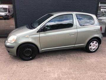 Toyota YARIS 1.3 VVTi Terra beschikbaar voor biedingen