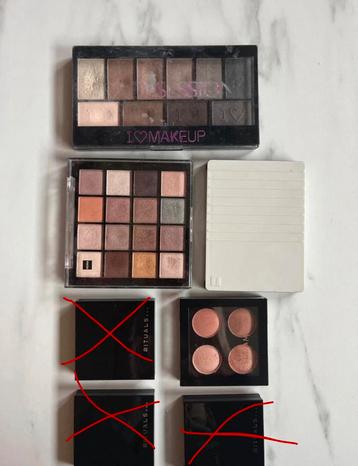 Oogschaduw beschikbaar voor biedingen