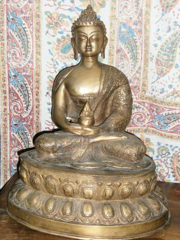 Boeddha zeer bijzonder gravering circa 1960 ZeldZaam 43 cm beschikbaar voor biedingen