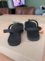 Uzurii butterfly slipper, maat 38-40. Kleur zwart, Ophalen of Verzenden, Nieuw, Zwart