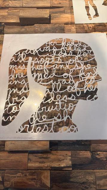 Groot Stencil van the Crafters Workshop beschikbaar voor biedingen