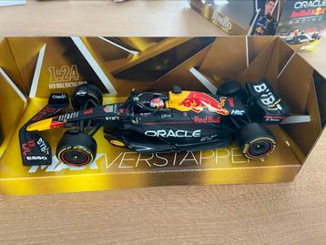 Jos verstappen Red bull racing rb18-2022 beschikbaar voor biedingen