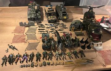 Leger Speelgoed Set - Helikopter, Tanks, Poppetjes beschikbaar voor biedingen