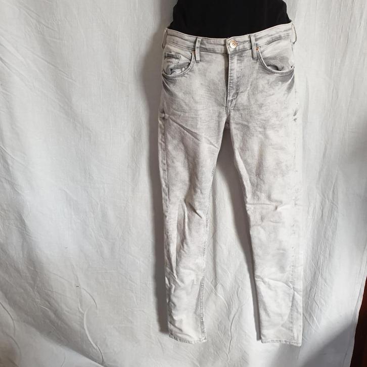 Stoere llichgrijze spijkerbroek. Mt 164 Merk H&M, Kinderen en Baby's, Kinderkleding | Maat 164, Zo goed als nieuw, Meisje, Broek