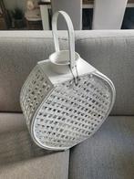 Te koop: Rivièra Maison windlicht/hurricane, oude collectie, 25 tot 50 cm, Wit, Ophalen of Verzenden, Zo goed als nieuw