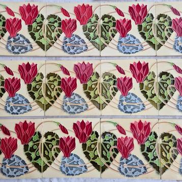 16 unieke art nouveau randtegels met rode bloem 245cm beschikbaar voor biedingen