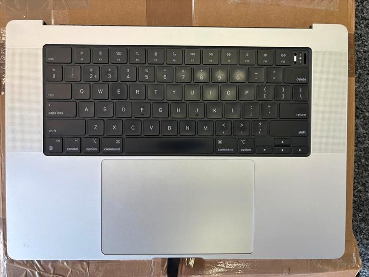 MacBook Pro 16 inch m1 2021 topcase toetsenbord a2485 zilver, Computers en Software, Toetsenborden, Zo goed als nieuw, Ophalen of Verzenden