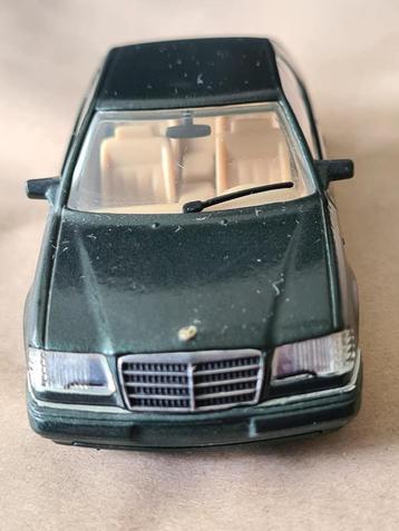 Mercedes Benz E320 Herpa Zwart beschikbaar voor biedingen