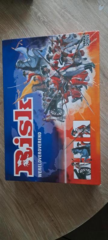 Risk, In prima staat beschikbaar voor biedingen