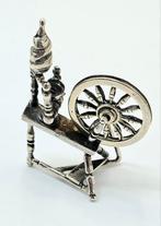 Zilveren Miniatuur Spinnewiel, Antiek en Kunst, Verzenden