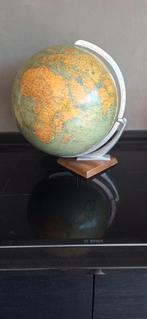 Grote vintage wereldbol, Huis en Inrichting, Woonaccessoires | Wereldbollen, Ophalen of Verzenden, Zo goed als nieuw