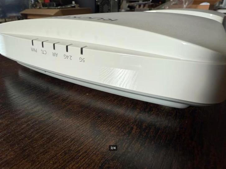 -= Ruckus R650 - WiFi 6 - Zigbee / BT AccessPoint =-, Computers en Software, Accesspoints, Zo goed als nieuw, Ophalen of Verzenden