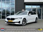 BMW 5 Serie Touring 520i Business Edition Plus | 19 inch | L, Te koop, Benzine, Gebruikt, 750 kg