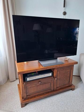 Donker eiken TV-meubel beschikbaar voor biedingen