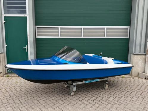 Hellwig Puck v330, Watersport en Boten, Motorboten en Motorjachten, Gebruikt, Polyester, Tot 6 meter, Benzine, Minder dan 10 pk