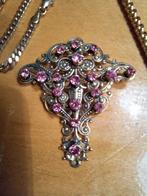 Vintage Broche met Strass en kettingen., Ophalen of Verzenden, Overige materialen