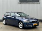 BMW 1-serie 116i Sport Dealer onderhouden, Navigatie, Stoelv, Auto's, BMW, 1-Serie, Gebruikt, 4 cilinders, Blauw