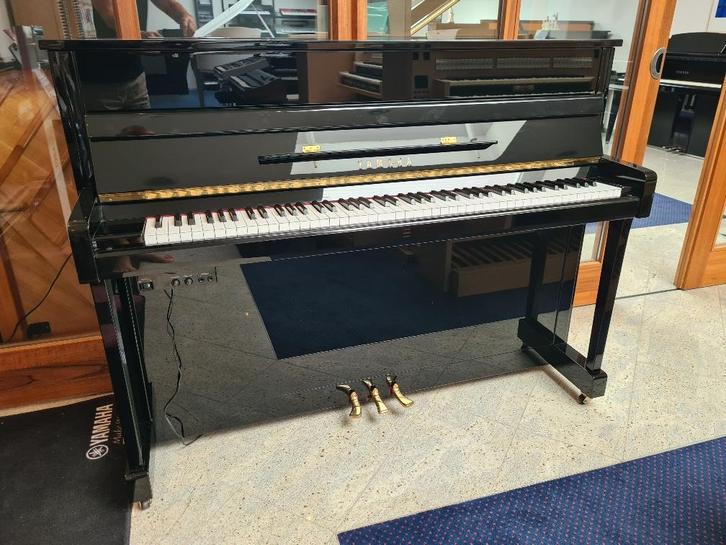 Yamaha b2 SD PE Silent piano occasion (2007), Muziek en Instrumenten, Piano's, Gebruikt, Piano, Zwart, Hoogglans, Ophalen of Verzenden