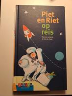 Kinderboek "Piet en Riet op reis" (Martine Letterie) cadeau, Boeken, Martine Letterie, Fictie algemeen, Ophalen of Verzenden, Zo goed als nieuw