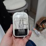 LCD Universal charger, Ophalen of Verzenden, Zo goed als nieuw