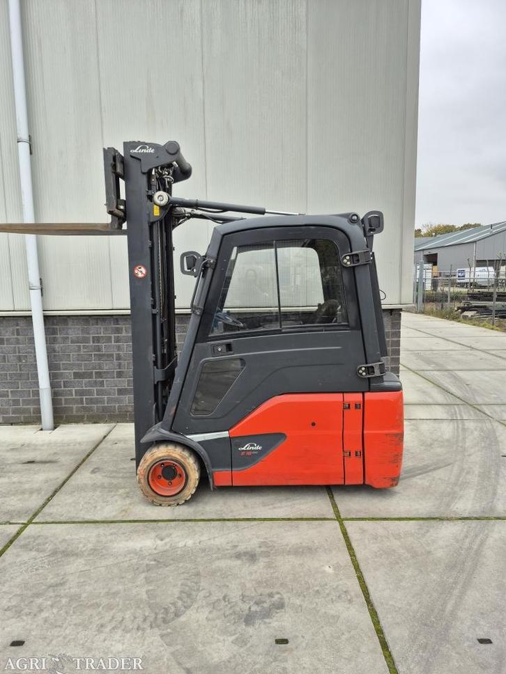 Linde E18L-02 triplex sideshift bj 2015 7727 uur accu 2020 8, Zakelijke goederen, Machines en Bouw | Heftrucks en Intern transport