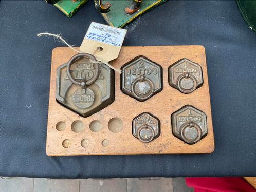 Gewichten in blok samen €20 *floor epe*, Antiek en Kunst, Antiek | Gereedschap en Instrumenten, Ophalen of Verzenden