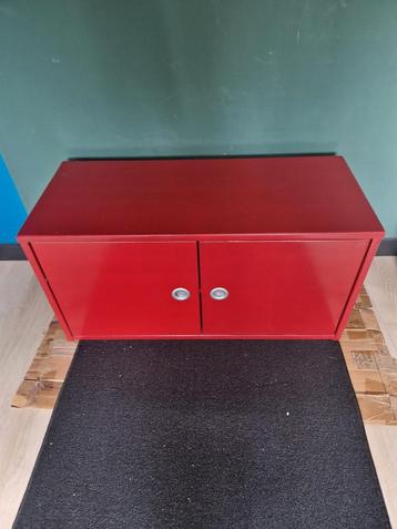 Ikea effektiv kast beschikbaar voor biedingen