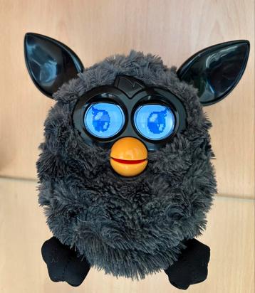 Werkende Black Magic Furby uit 2012 beschikbaar voor biedingen