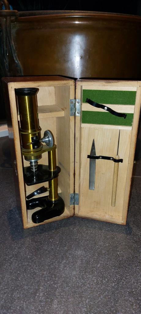 Antieke Microscoop met Optica in Houten Kist, Audio, Tv en Foto, Optische apparatuur | Microscopen, Gebruikt, Ophalen of Verzenden