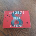Alex Pavesi - Het achtste boek ( dwarsligger), Boeken, Ophalen of Verzenden, Zo goed als nieuw, Alex Pavesi, Wereld overig