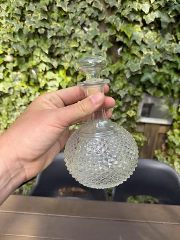 Vintage kristallen karaf – geslepen glas  beschikbaar voor biedingen