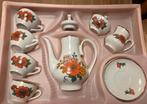 Vintage Porseleinen Servies met Bloemmotief, Ophalen, Zo goed als nieuw, Overige stijlen, Kop(pen) en/of Schotel(s)