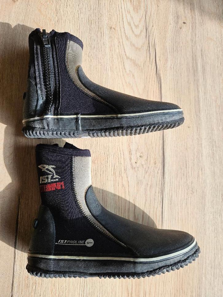 Duikvinnen en Laars, Watersport en Boten, Duiken, Zo goed als nieuw, Overige typen, Ophalen