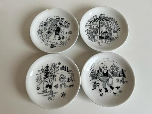 3+1 Vintage Arabia Emilia Wandbordjes Raija Uosikkinen 1957, Antiek en Kunst, Antiek | Wandborden en Tegels, Ophalen of Verzenden