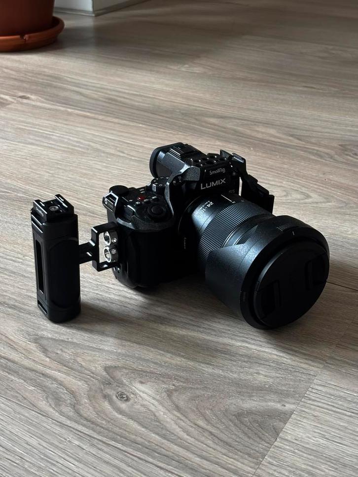 Panasonic Lumix S5II + Lumix S 24-105 f4 + smallrig cage, Audio, Tv en Foto, Fotocamera's Digitaal, Zo goed als nieuw, Overige Merken
