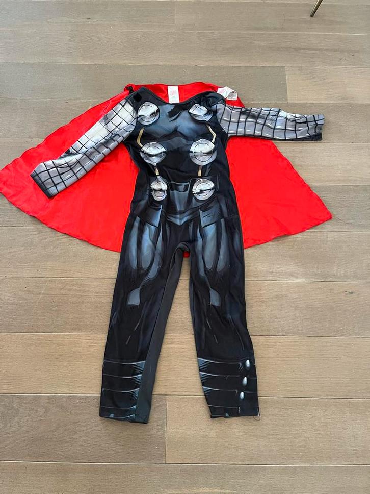 Thor verkleedpak Marvel - Maat 110/116, Kinderen en Baby's, Carnavalskleding en Verkleedspullen, Gebruikt, Jongen, 110 t/m 116