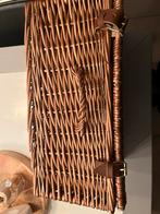 Vintage rieten picknickmand, Ophalen of Verzenden, Gebruikt, Riet