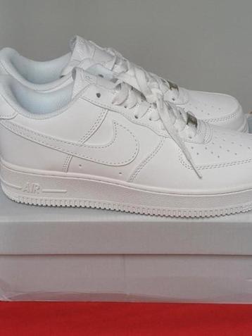 Air Force 1.  Maat: 37,5 beschikbaar voor biedingen