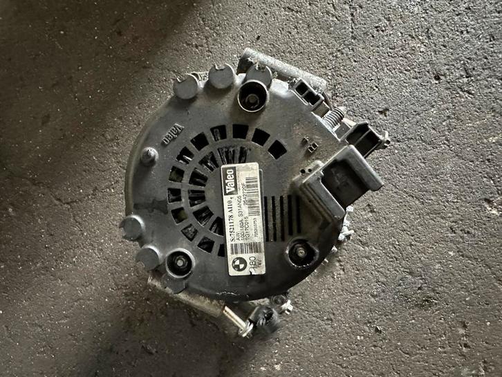 BMW E60/90 Dynamo Valeo: S7521178 A110 / TG15C015 / 2542720F, Auto-onderdelen, Accu's en Toebehoren, BMW, Ophalen of Verzenden
