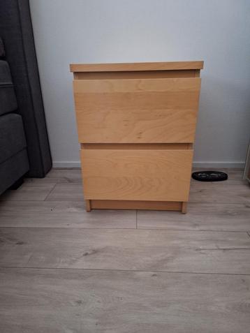 IKEA Malm (nacht)kastje beschikbaar voor biedingen