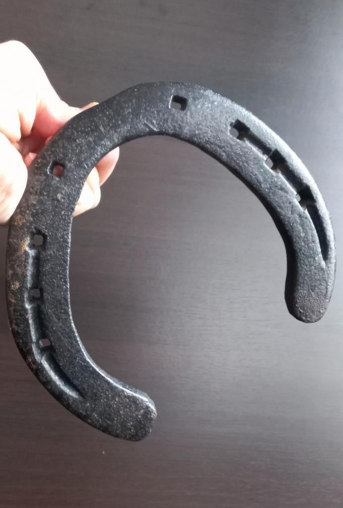 Zeer groot en oude hoefijzer, Ophalen of Verzenden