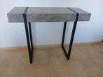 ZGNA side table/ pc buro., Huis en Inrichting, Tafels | Sidetables, Ophalen, Zo goed als nieuw, 25 tot 50 cm, Rechthoekig