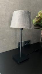 Klein schemerlampje zwarte voet raupe /grijs kap 45Hx20rond, Ophalen, Zo goed als nieuw, Minder dan 50 cm