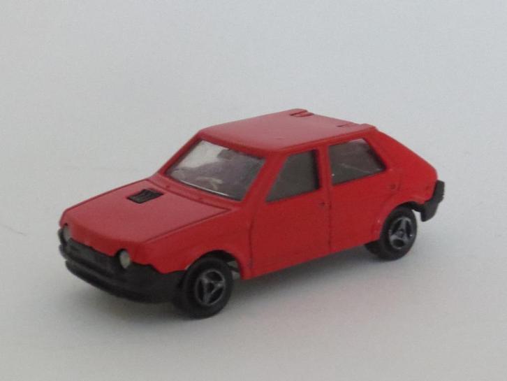 Leuke rode Fiat Ritmo, Majorette nr 239, 1:55, izgst, Hobby en Vrije tijd, Modelauto's | Overige schalen, Gebruikt, Auto, Ophalen of Verzenden
