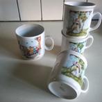 4  nostalgische mokken Rie Cramer, Ophalen of Verzenden, Zo goed als nieuw, Overige stijlen, Kop(pen) en/of Schotel(s)
