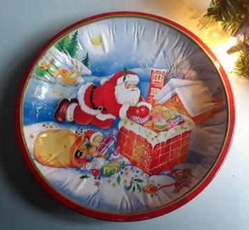 Vintage metalen schaal, blikken bord met kersttafereel  beschikbaar voor biedingen