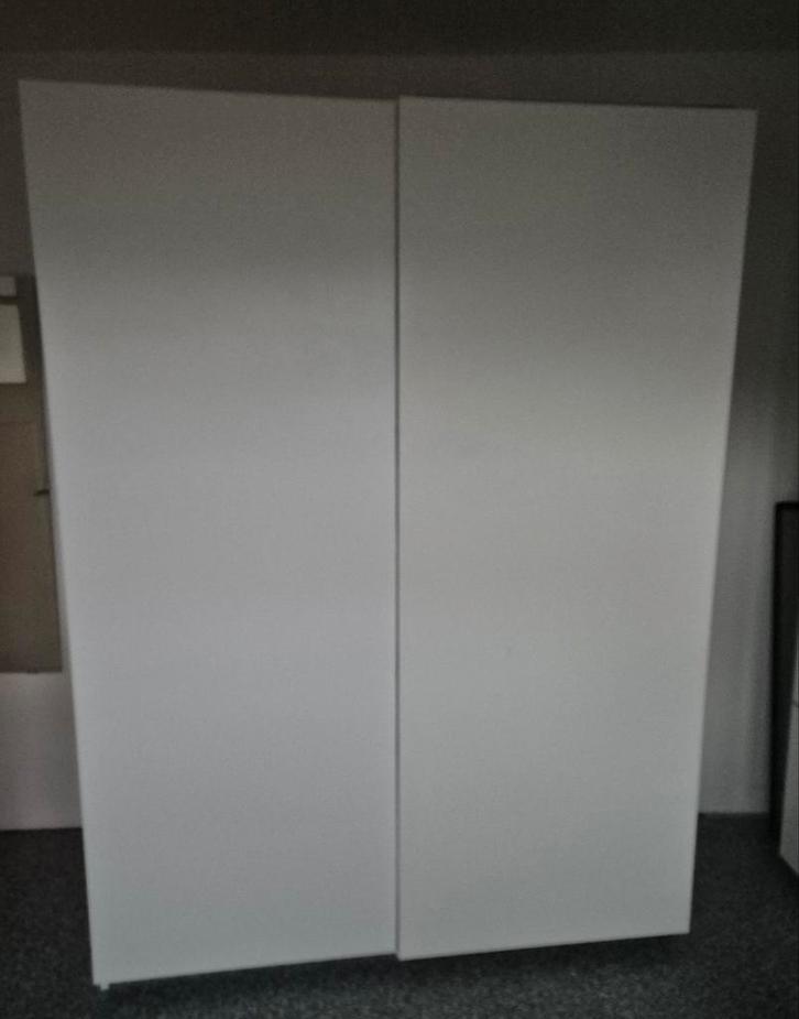 Pax kast 150 x201x66 met schuifdeuren, Huis en Inrichting, Kasten | Roldeurkasten en Archiefkasten, Zo goed als nieuw, 200 cm of meer