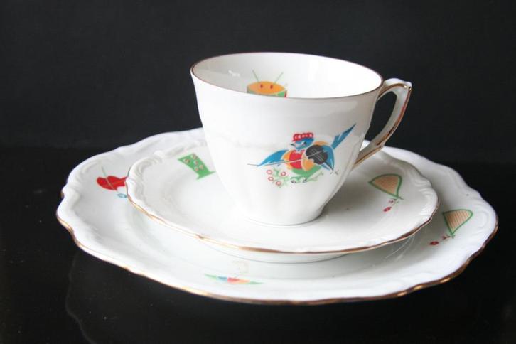 Antiek Walbrzych Kinderservies met vogel en muziekinstrument, Antiek en Kunst, Antiek | Servies los, Ophalen of Verzenden